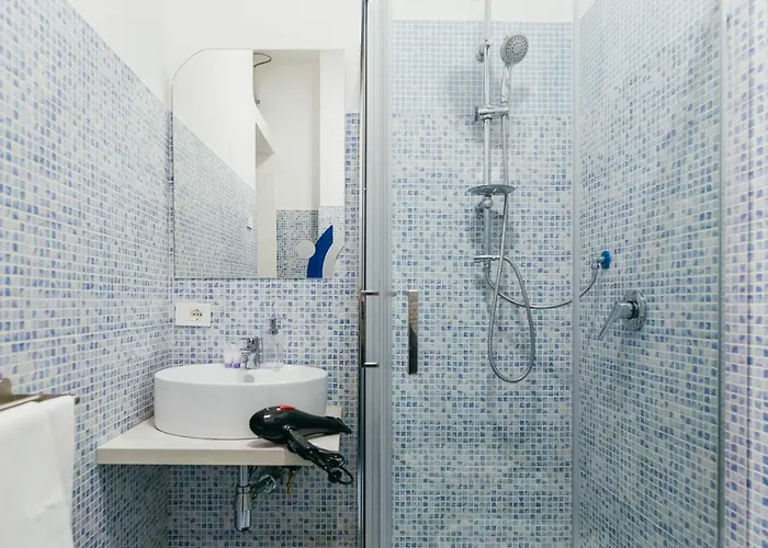 Sorrento City Apartment *