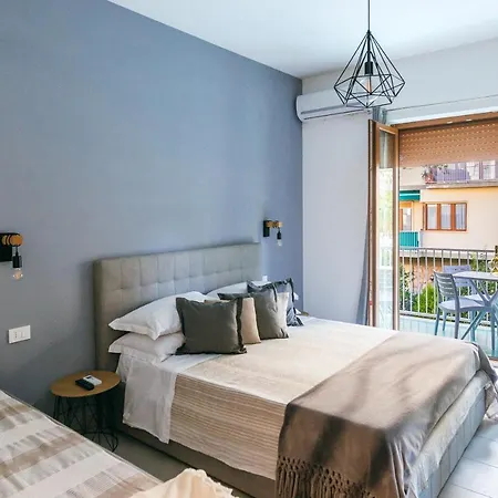 Sorrento City Apartment Apartament Półwysep Sorrentyński