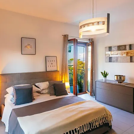 Sorrento City Apartment Apartament Półwysep Sorrentyński