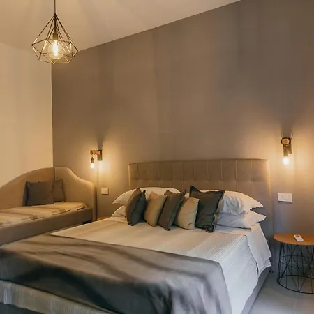 Sorrento City Apartment דירה